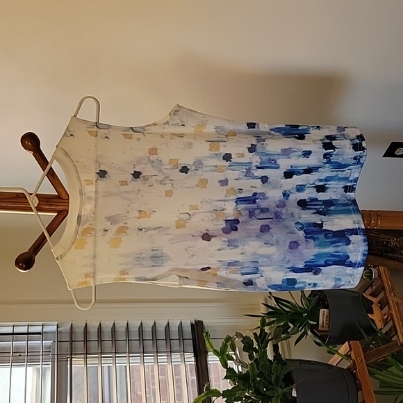 Colorful Top - Picture 2 of 4